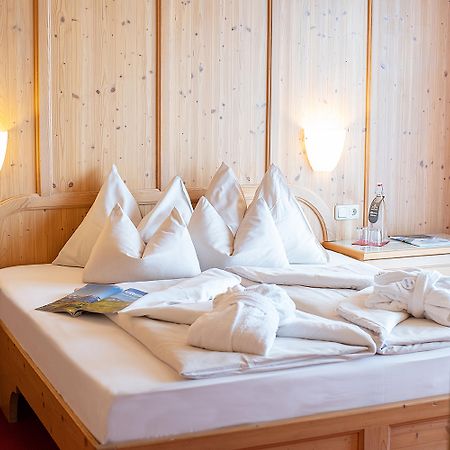 Hotel Latini Zell am See Exterior foto